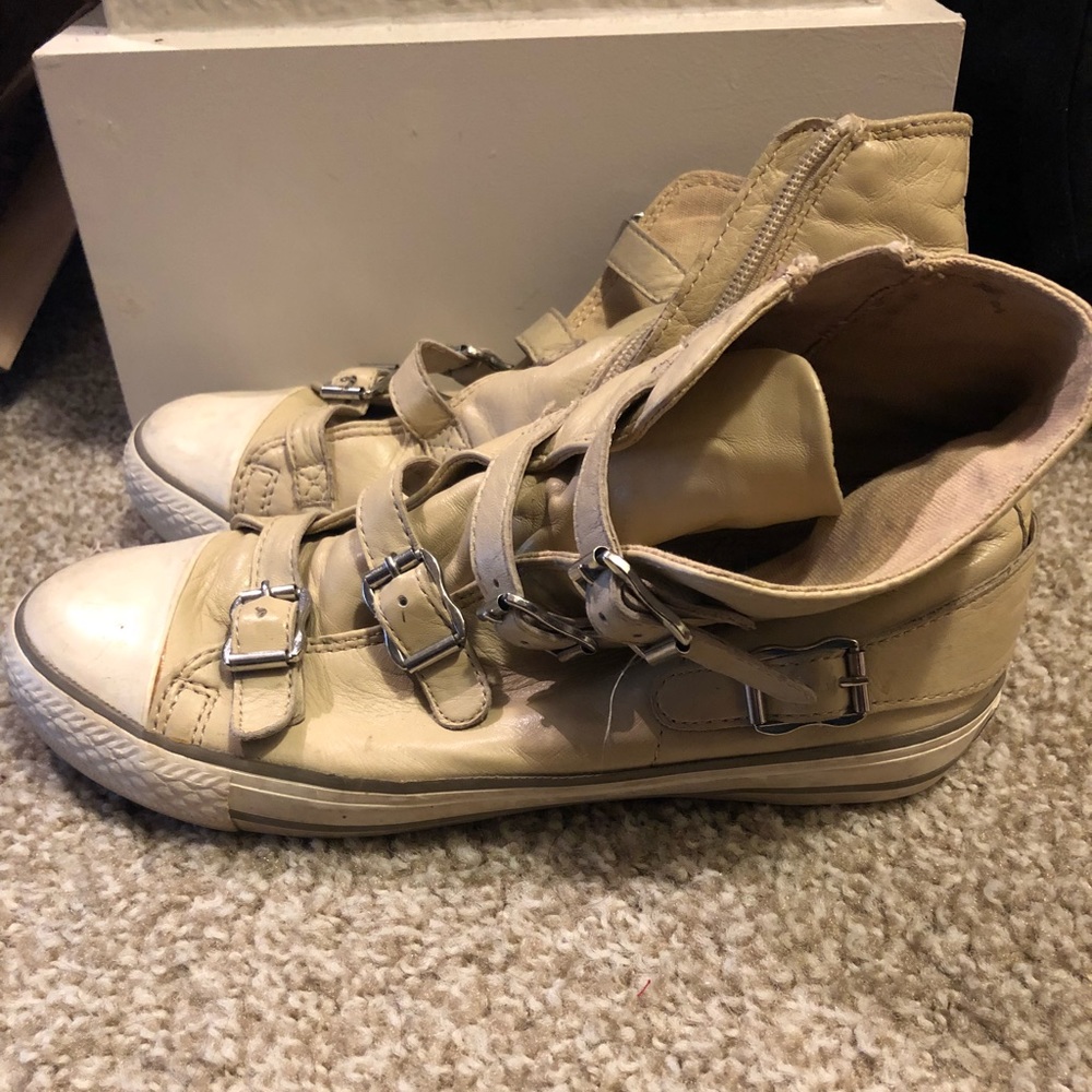 Everyday sneakers